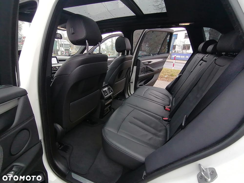 BMW X5 xDrive25d - 27