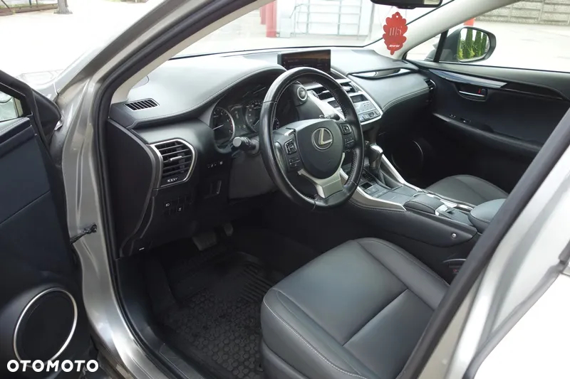 Lexus NX 300 Business Edition AWD - 6