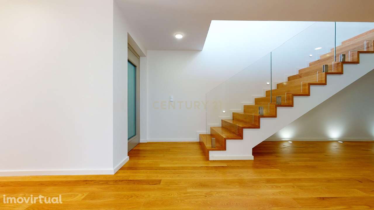 Moradia T4 de luxo na Madalena – 2.ª linha de mar - Grande imagem: 5/28