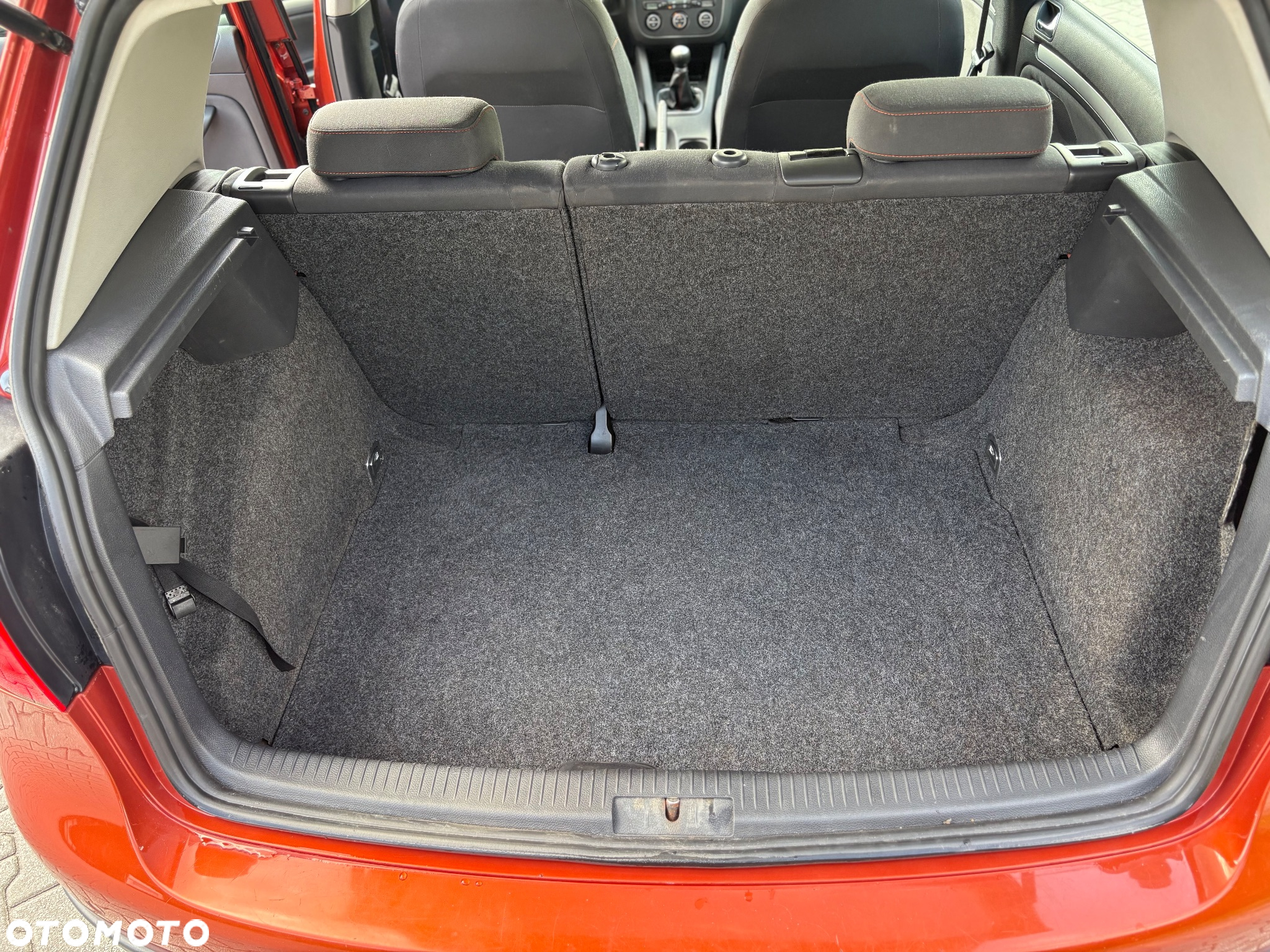 Volkswagen Golf 1.6 Goal - 14