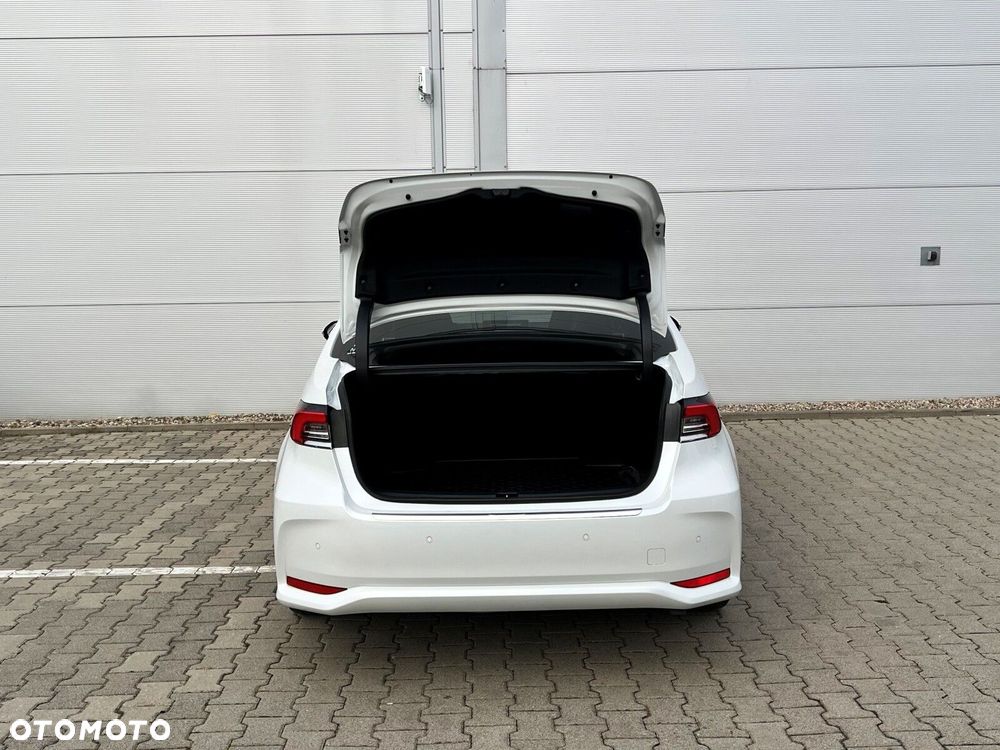 Toyota Corolla - 9