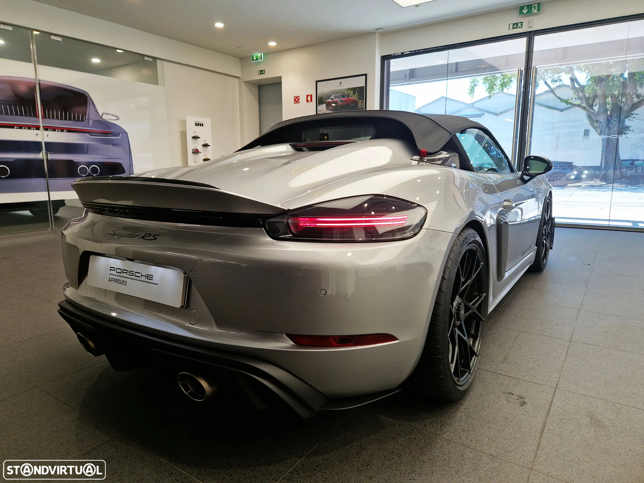 Porsche 718 Spyder RS - 7