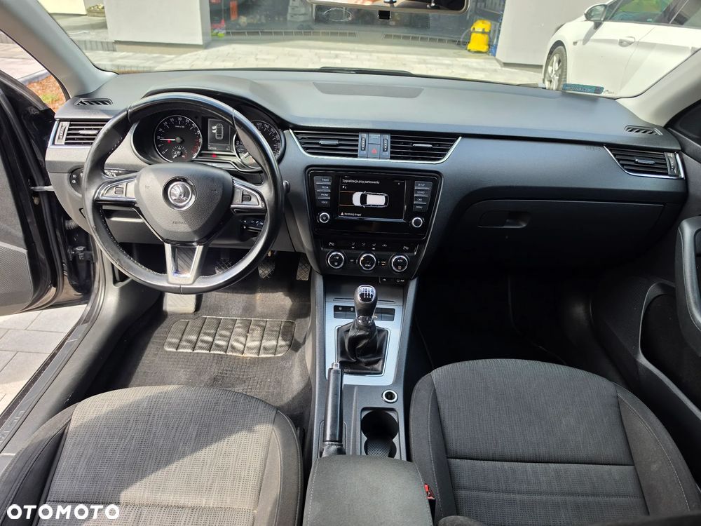 Skoda Octavia 2.0 TDI Edition - 6