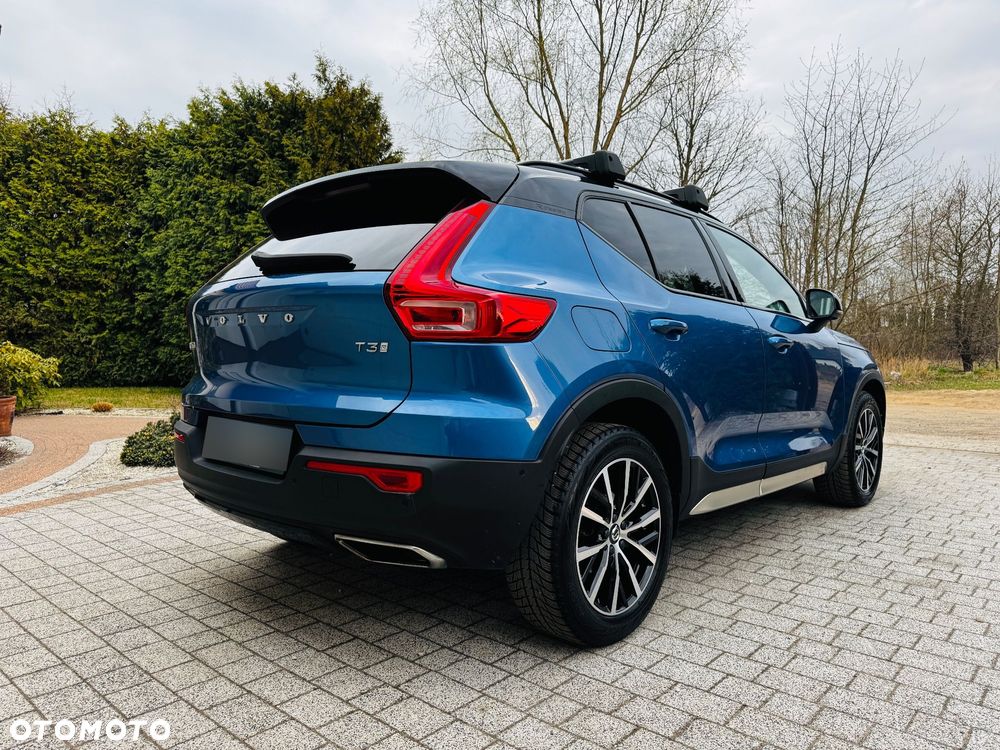 Volvo XC 40 T3 R-Design - 3