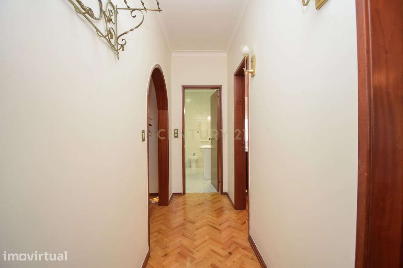 Apartamento T5 | 137 m² | 1.º Andar | Penha de França – Lisboa - Grande imagem: 4/35