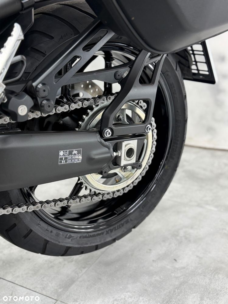 Yamaha NIKEN - 24