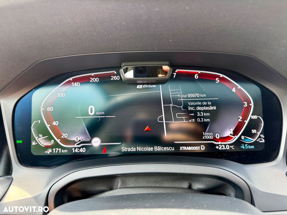 BMW Seria 3 330e Aut. Luxury Line - 15
