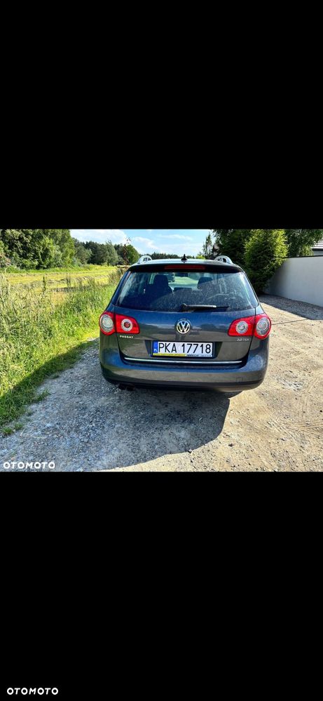 Volkswagen Passat 2.0 TDI Comfortline Optimum DSG - 2