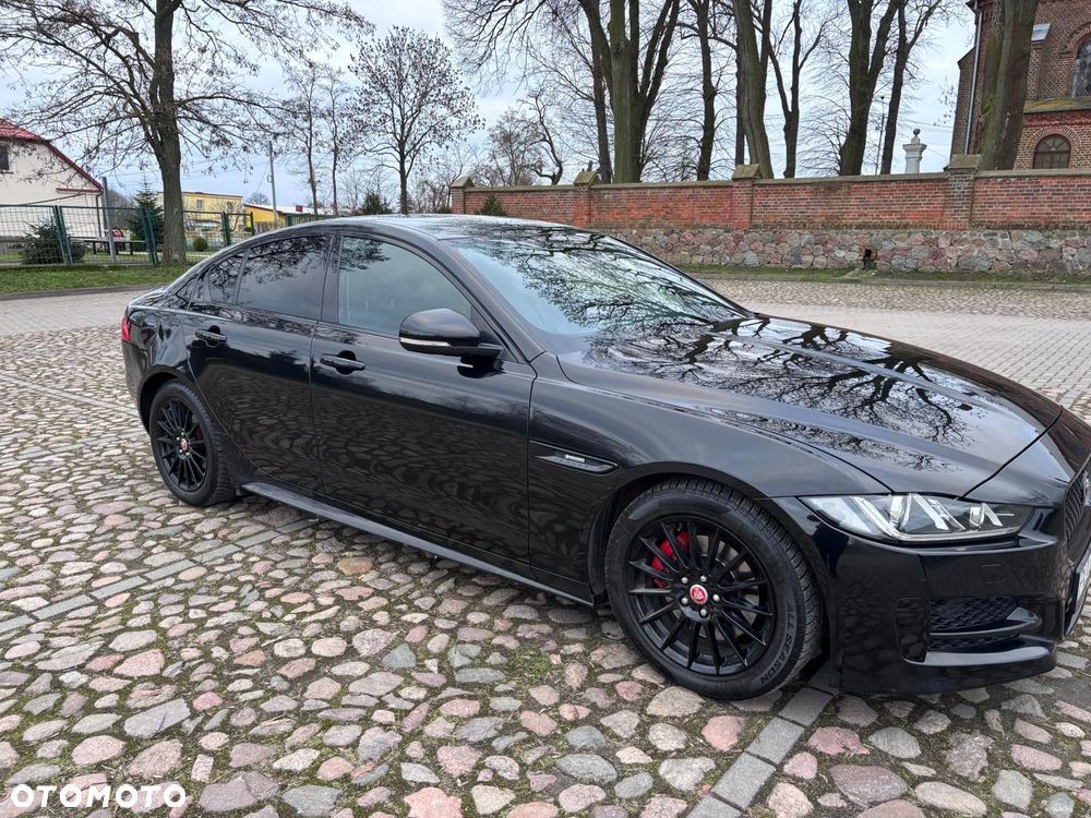 Jaguar XE E-Performance R-Sport - 9