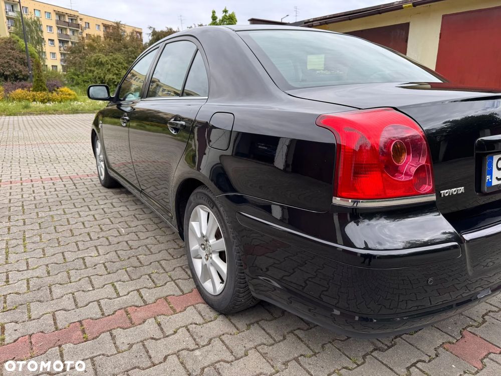Toyota Avensis 2.0 D-4D Prestige - 8