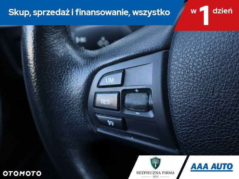BMW Seria 3 - 17