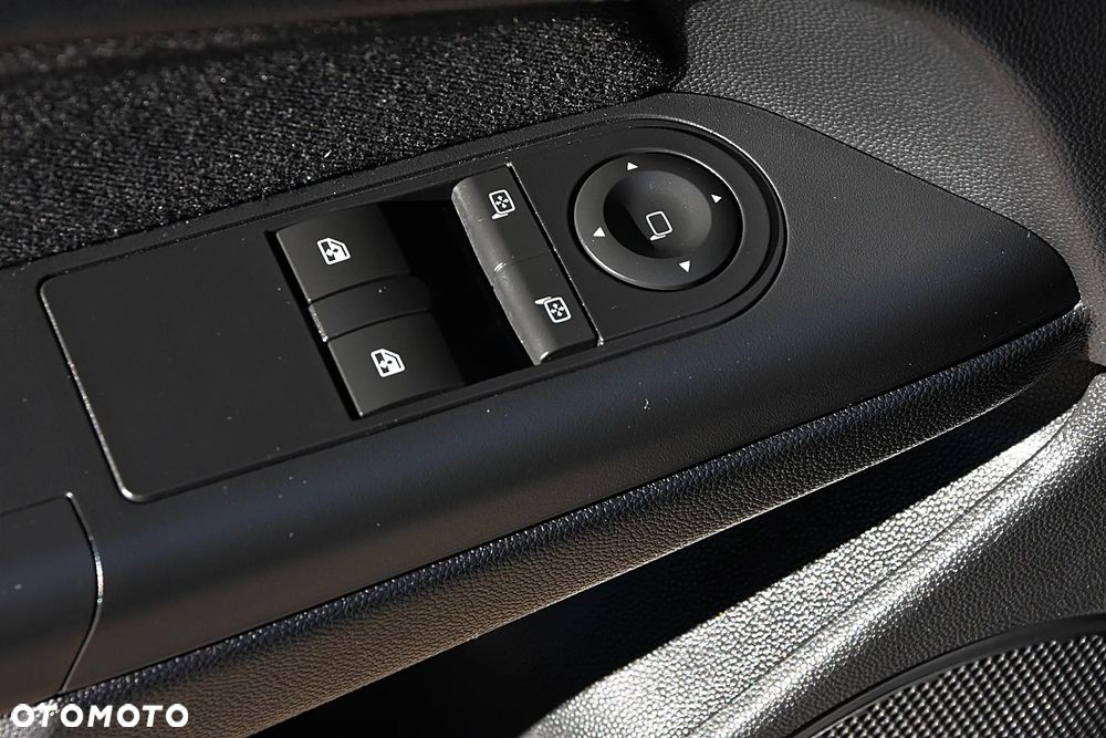 Opel Astra III GTC 1.4 Enjoy - 15