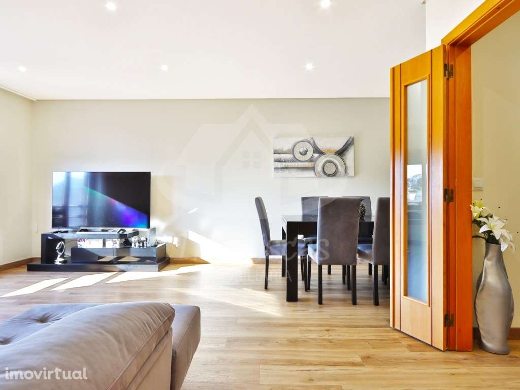 Apartamento T4 com suite, closet e parqueamento, em Camarate. - Grande imagem: 2/30