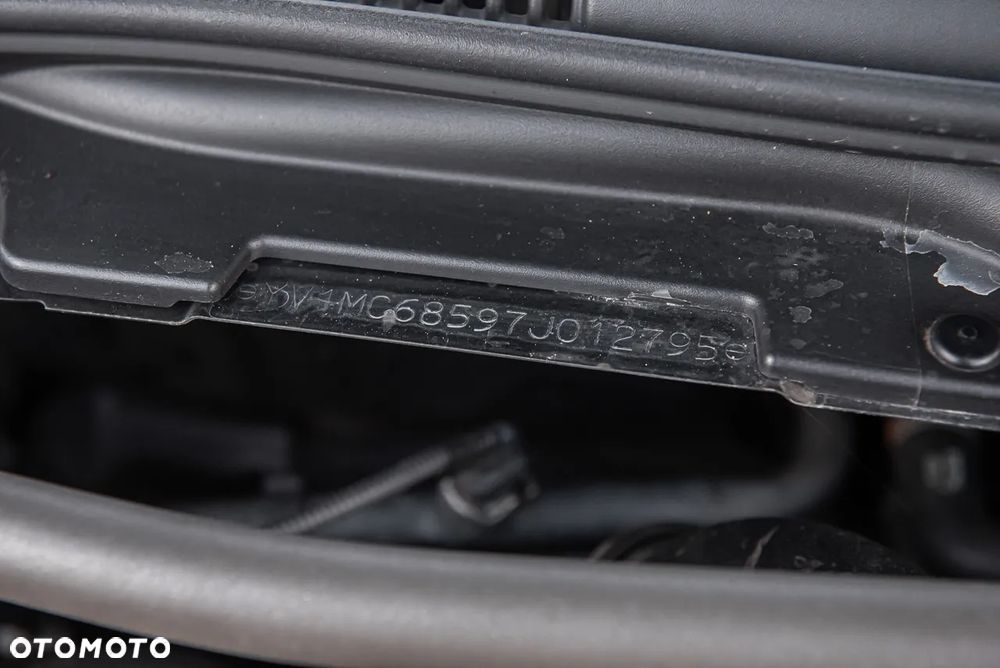 Volvo C70 T5 Momentum - 28