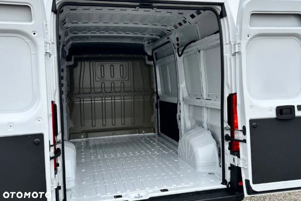 Fiat Ducato Furgon L2H2 140KM - 9