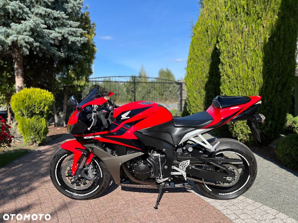 Honda CBR - 23