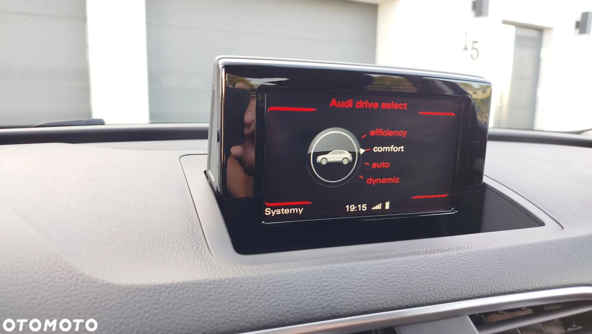 Audi Q3 2.0 TDI Design - 14