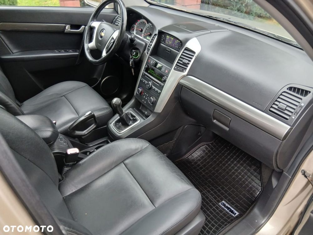 Chevrolet Captiva 2.0 d LT high - 29