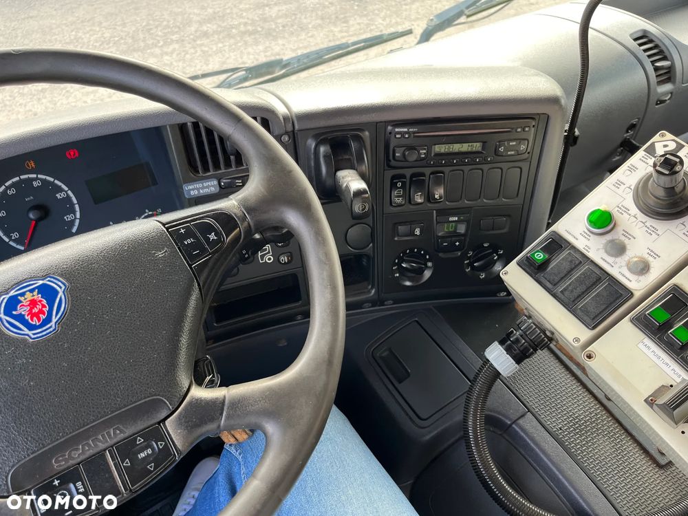 Scania - 32