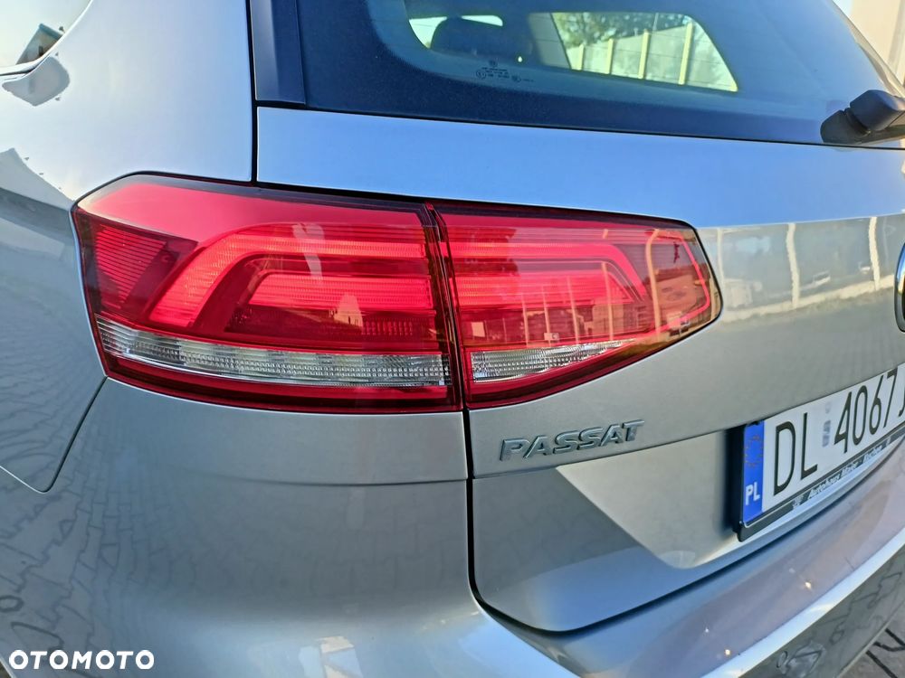 Volkswagen Passat Variant 2.0 TDI SCR (BlueMotion Technology) Highline - 37