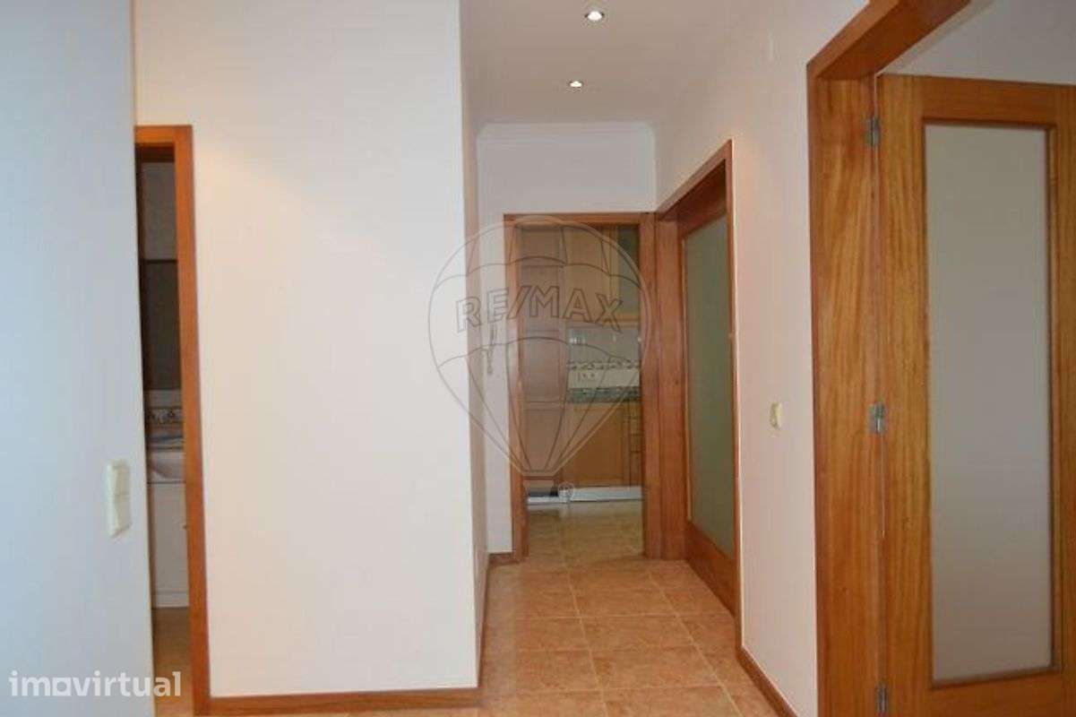 Apartamento T3 para arrendamento - Grande imagem: 2/17