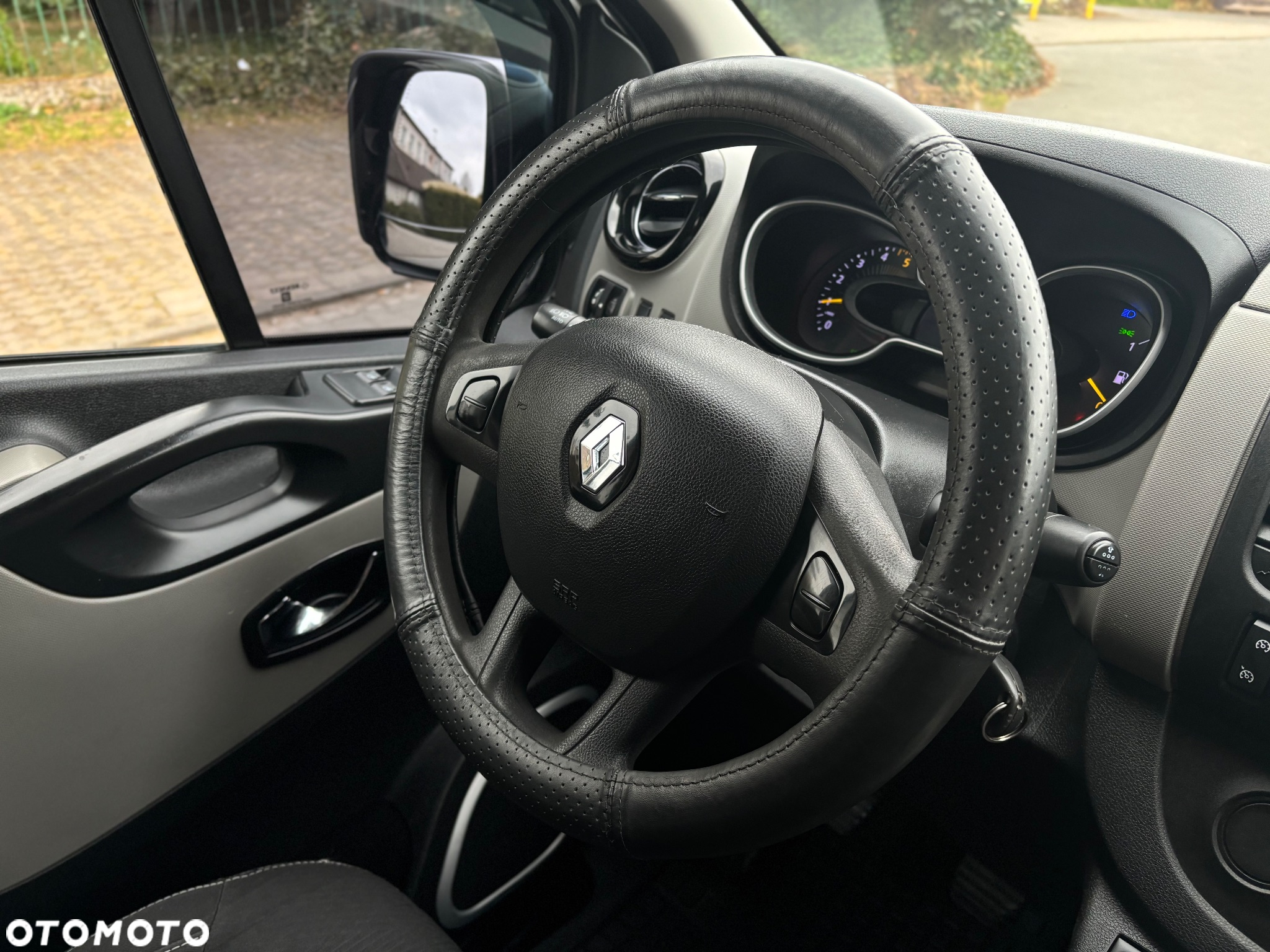 Renault TRAFIC LONG - 29