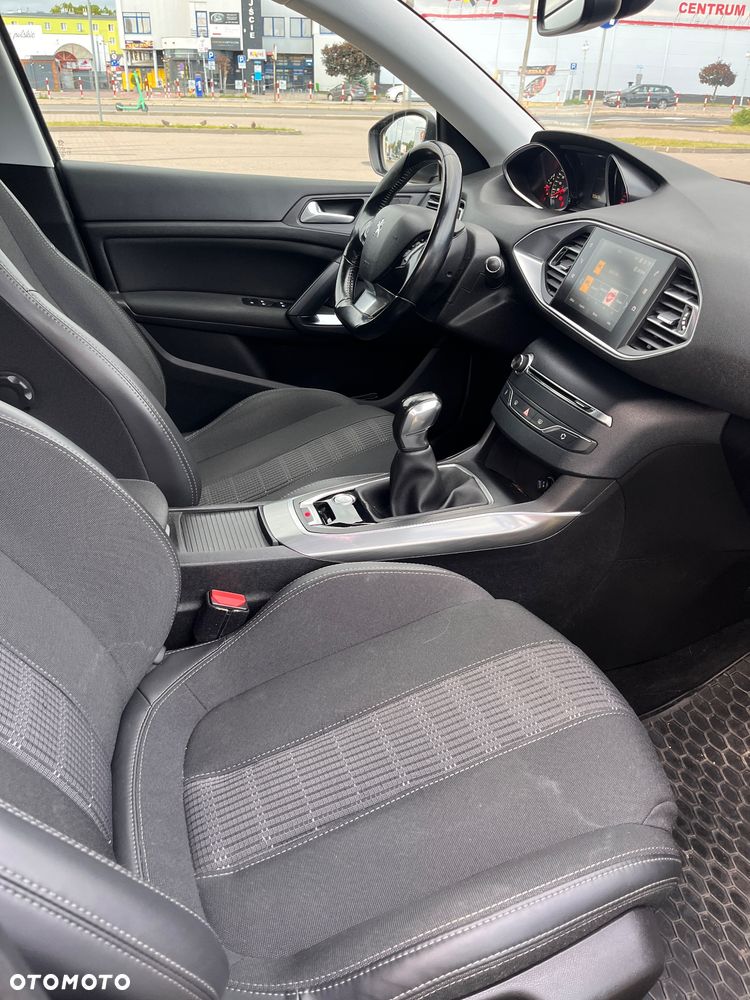 Peugeot 308 1.6 BlueHDi Style S&S - 10