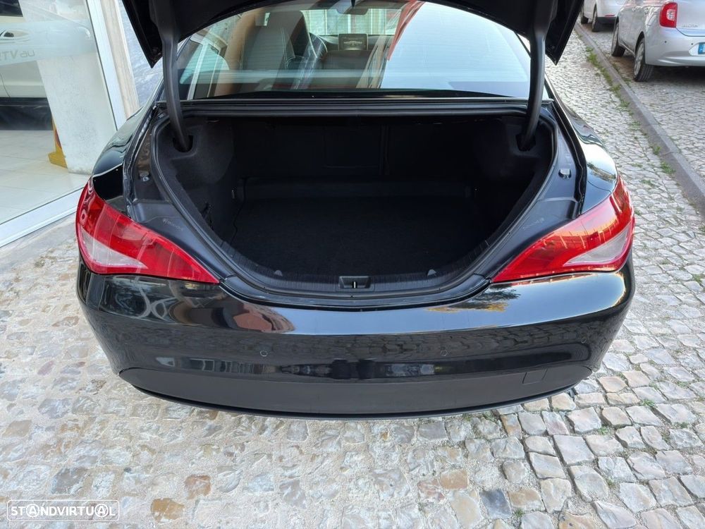Mercedes-Benz CLA 180 CDi Urban — fotografia 15