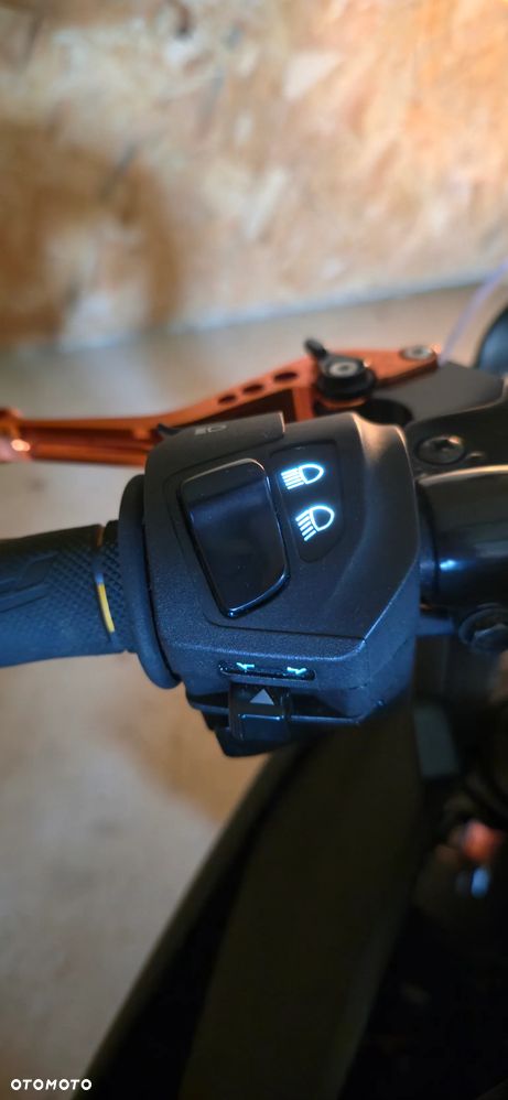 KTM RC 125 - 6