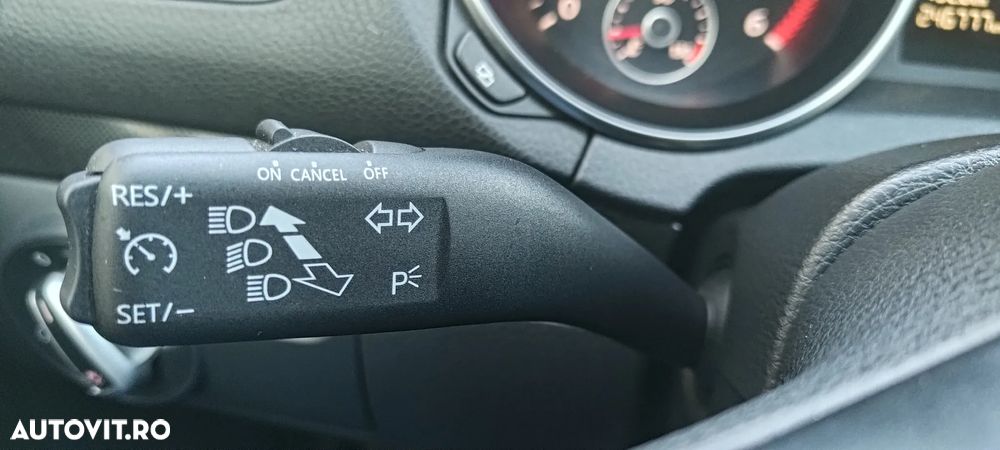 Volkswagen Golf 2.0 TDI DPF Trendline - 12