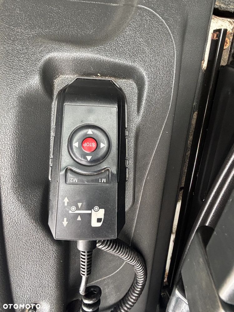 Mercedes-Benz ATEGO 1224 kontener , winda (izoterma 1227, 1230) DMC 11990 kg , z Niemiec, idealny do zabudowy pomoc drogowa , laweta - 20