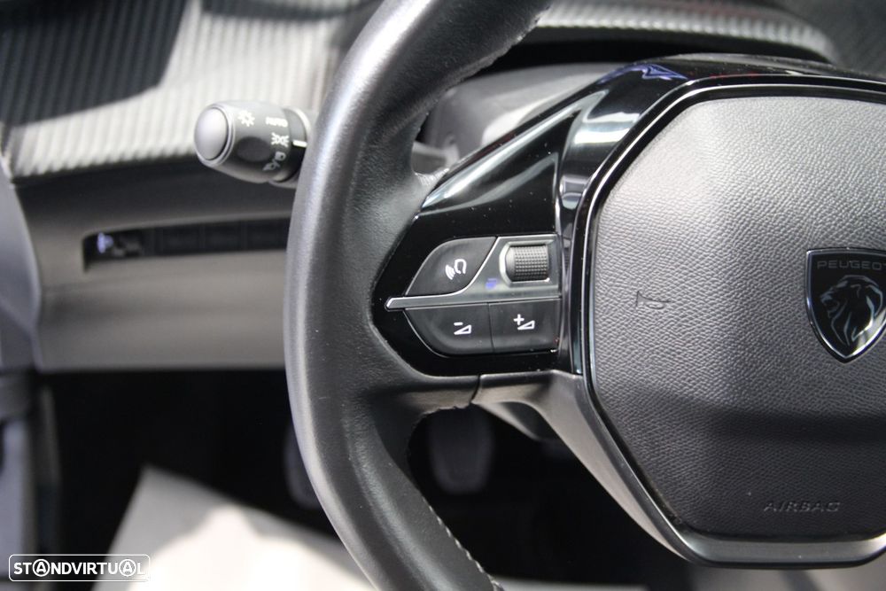 Peugeot 2008 1.2 PureTech Active Pack - 10