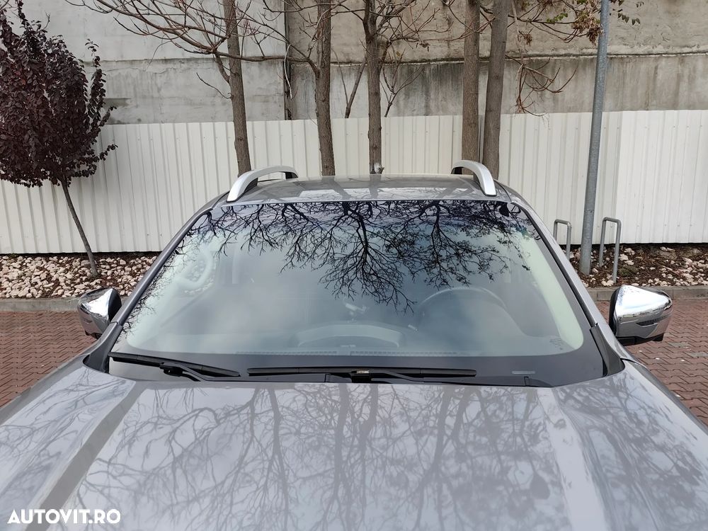 Nissan Navara 2.3 dCi Bi Turbo Double Cab N-Connecta - 10