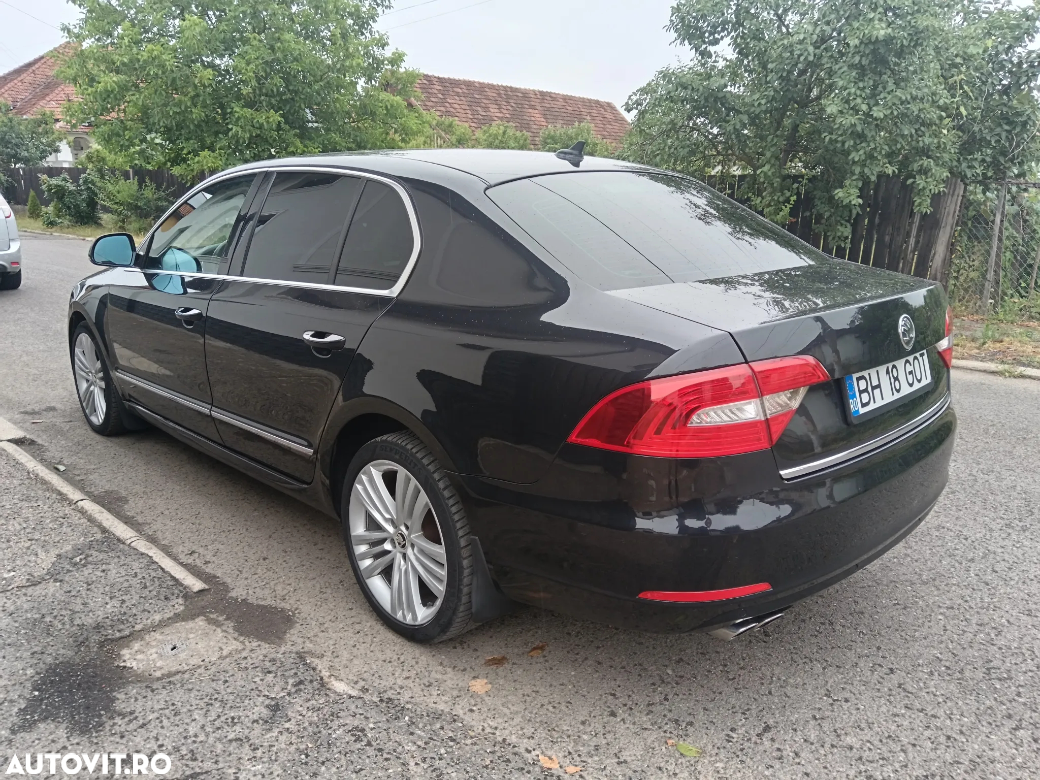 Skoda Superb 2.0 TDI Comfort DSG - 3