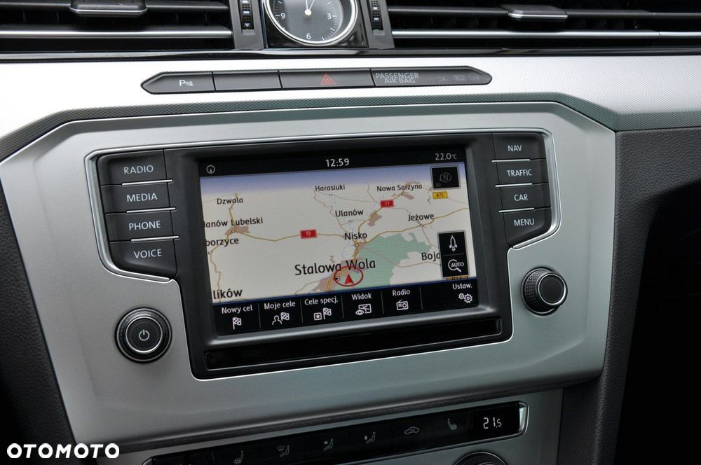 Volkswagen Passat - 17