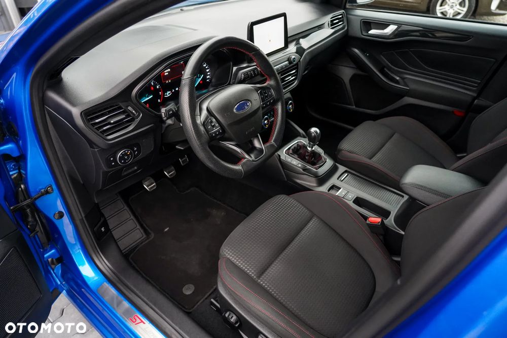 Ford Focus - 20