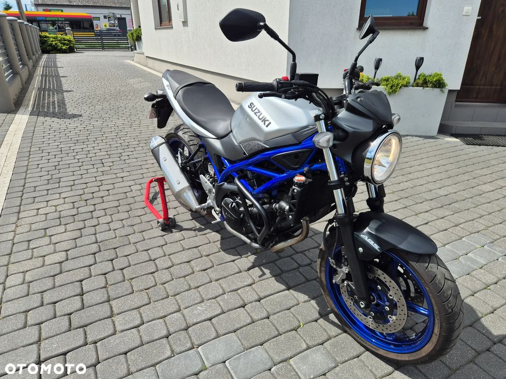 Suzuki SV - 9