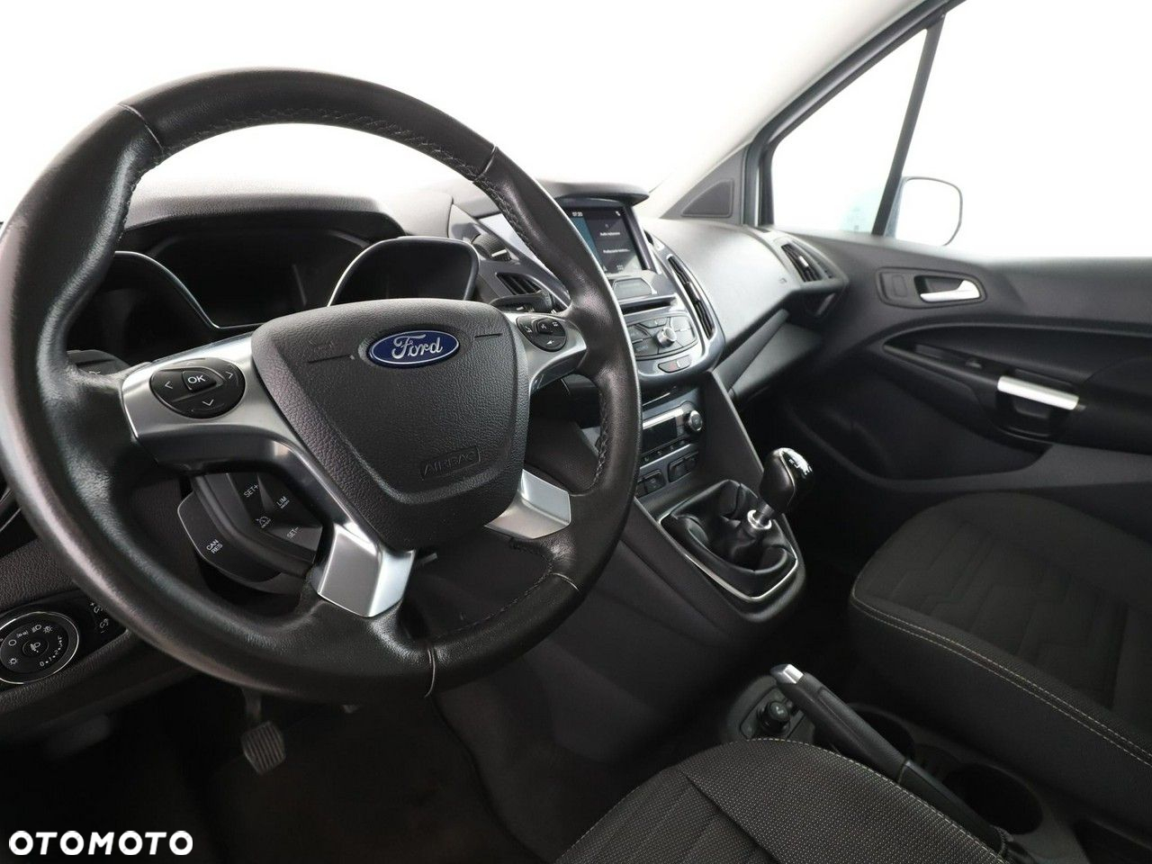 Ford Tourneo Connect Grand - 14