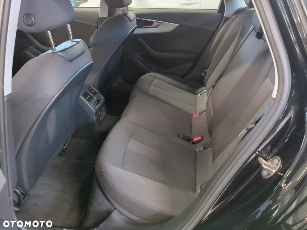 Audi A4 Limousine 35 TDI mHEV Advanced S tronic - 9