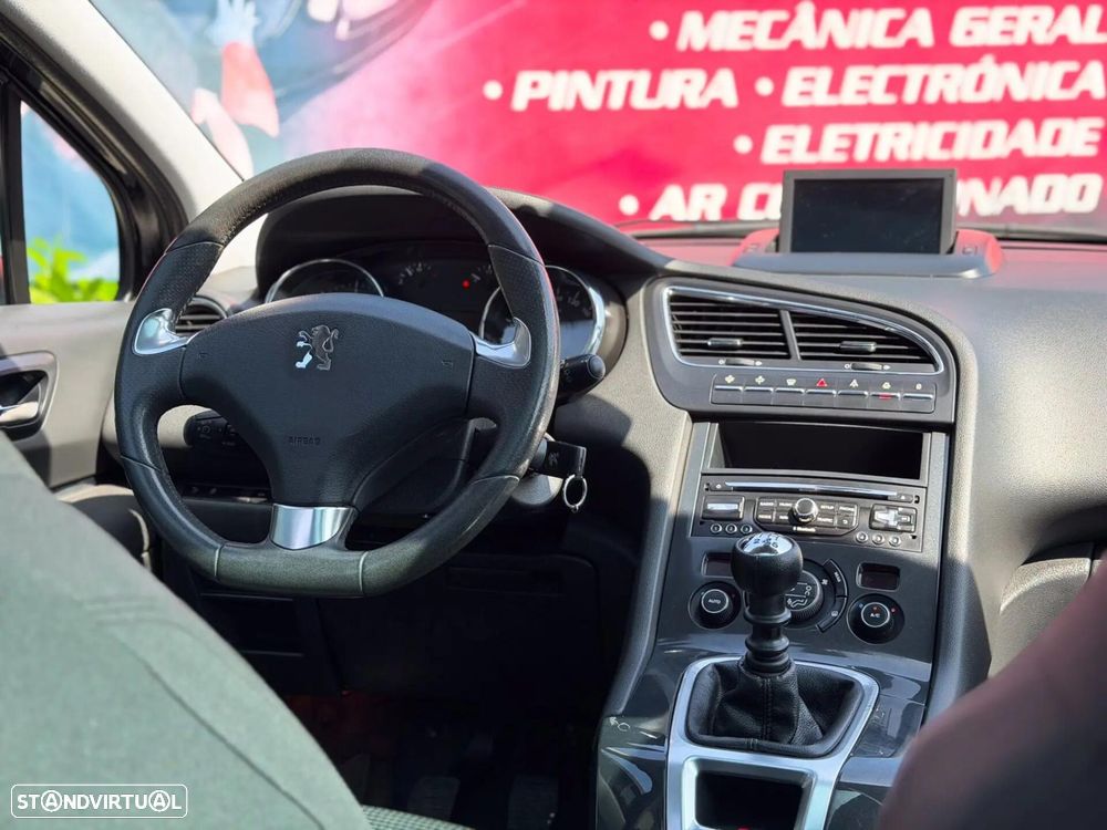 Peugeot 5008 1.6 HDi Allure - 17