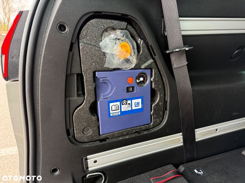 Opel Zafira 1.4 Turbo (ecoFLEX) Start/Stop Innovation - 31