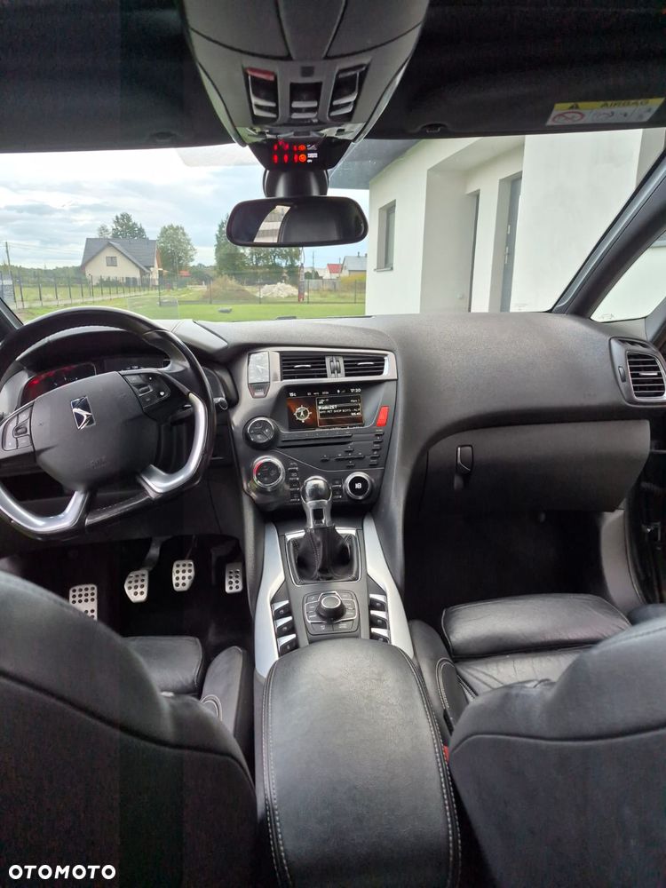 Citroën DS5 HDi 165 Chic - 8