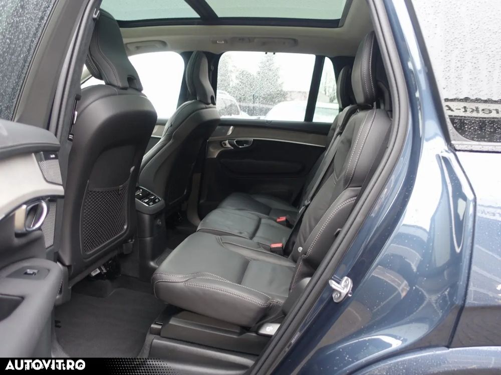 Volvo XC 90 T8 AWD Ultra Dark - 22