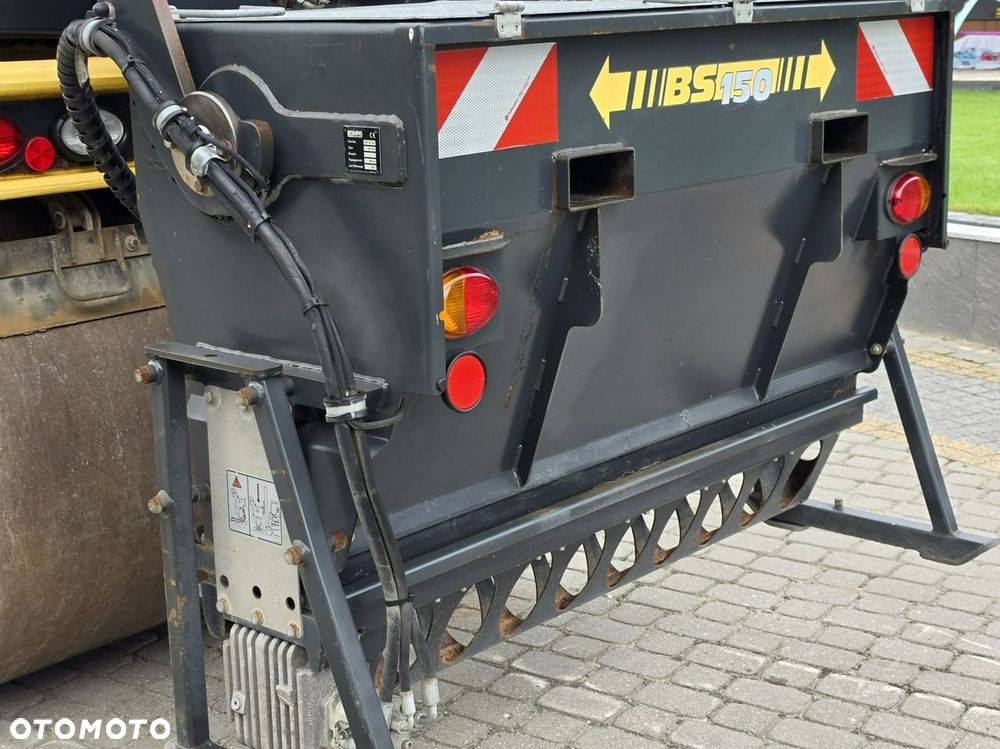 Bomag BW 154 AP-4i AM / rozsiewacz BS150 - 15
