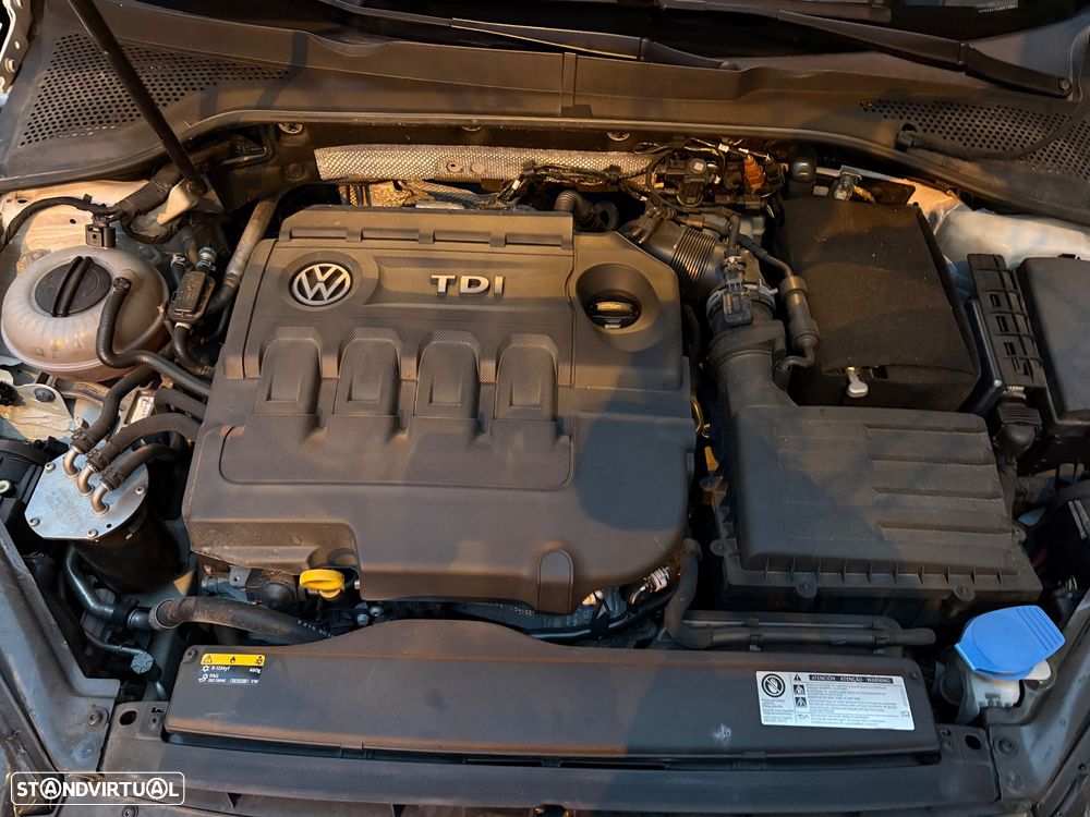 VW Golf Variant 1.6 TDi BlueMotion Confortline - 26