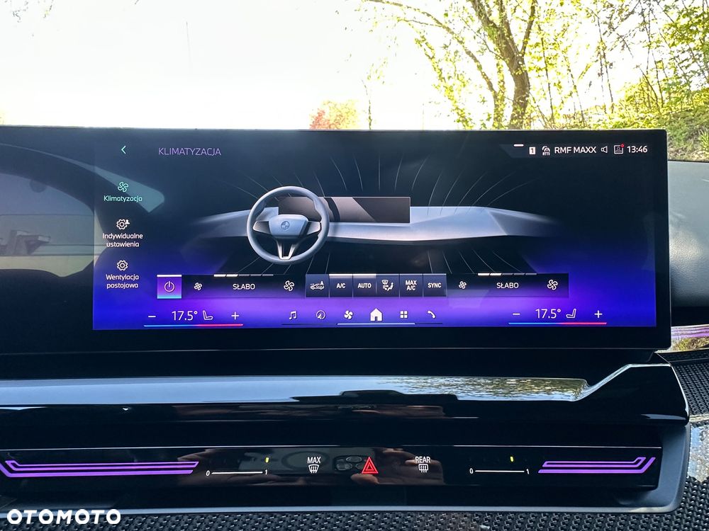 BMW Seria 5 520d xDrive - 39