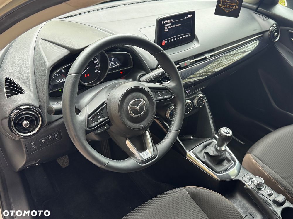 Mazda 2 - 10