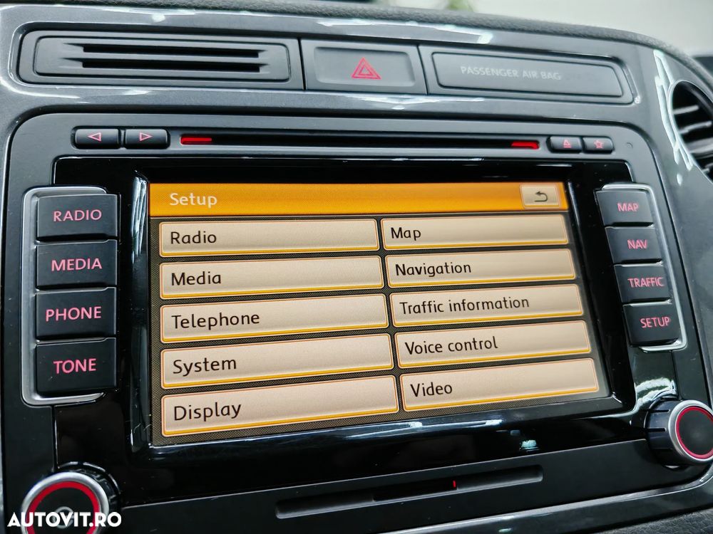 Volkswagen Tiguan 2.0 TDI DPF 4Motion BlueMotion Technology DSG Sport & Style - 16