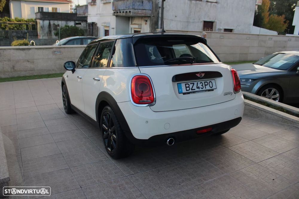 MINI 5 Portas Cooper D Auto - 7
