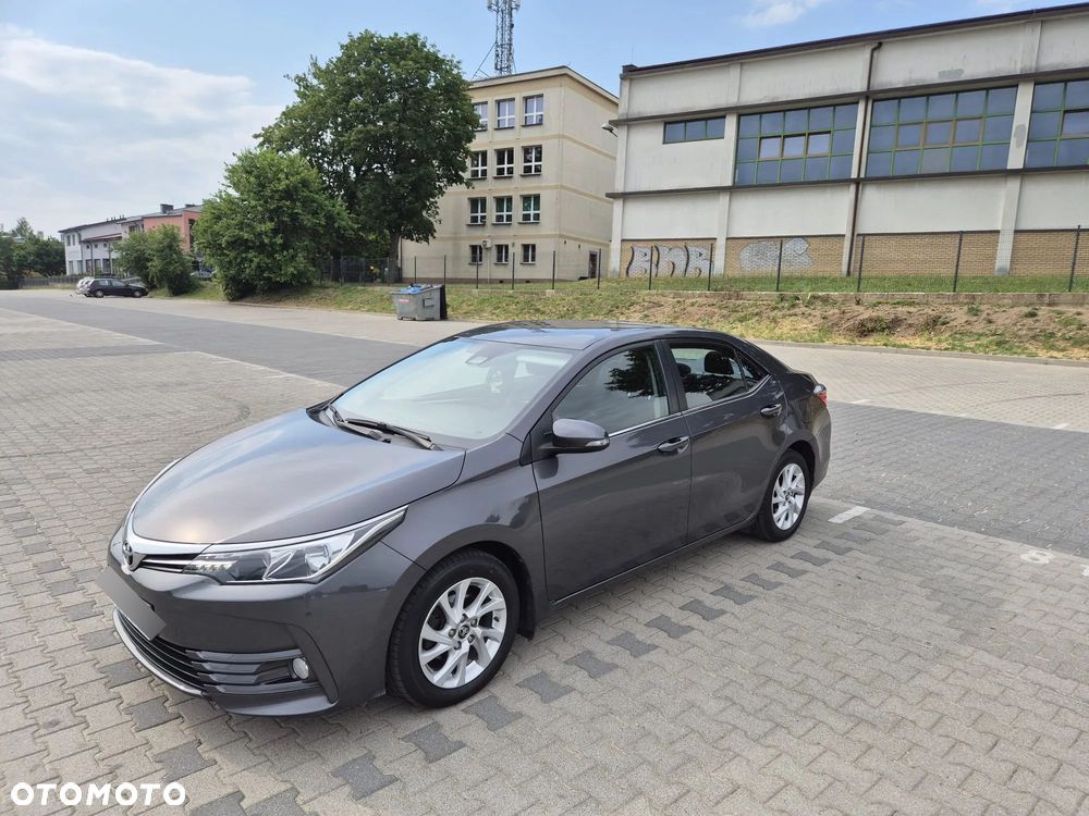 Toyota Corolla 1.6 Classic Plus - 4